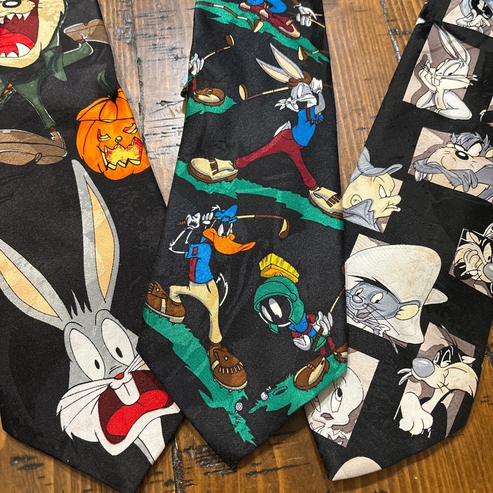 Vintage 1995 Looney Tunes ties